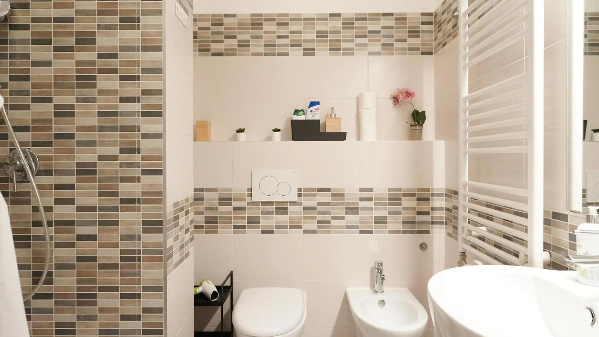 Budapest HomeBase 3BEDRS 2BATHS Jewish Quarter 0*,  הונגריה