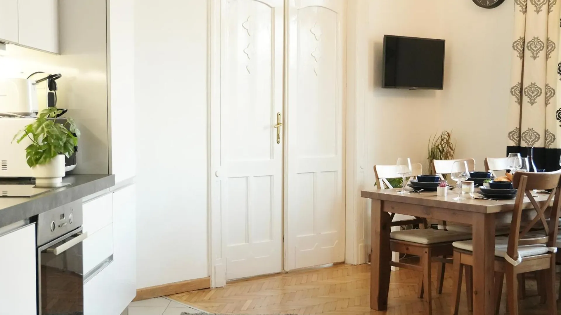 דירה Budapest HomeBase 3BEDRS 2BATHS Jewish Quarter